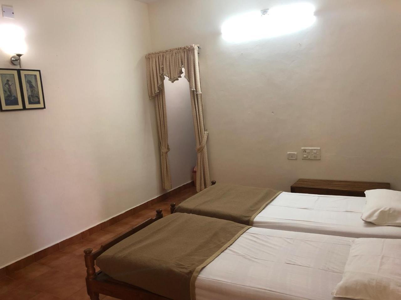 Ayuryogashram Heritage Thrissur Habitación foto